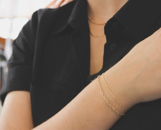 Permanent bracelet gold chains