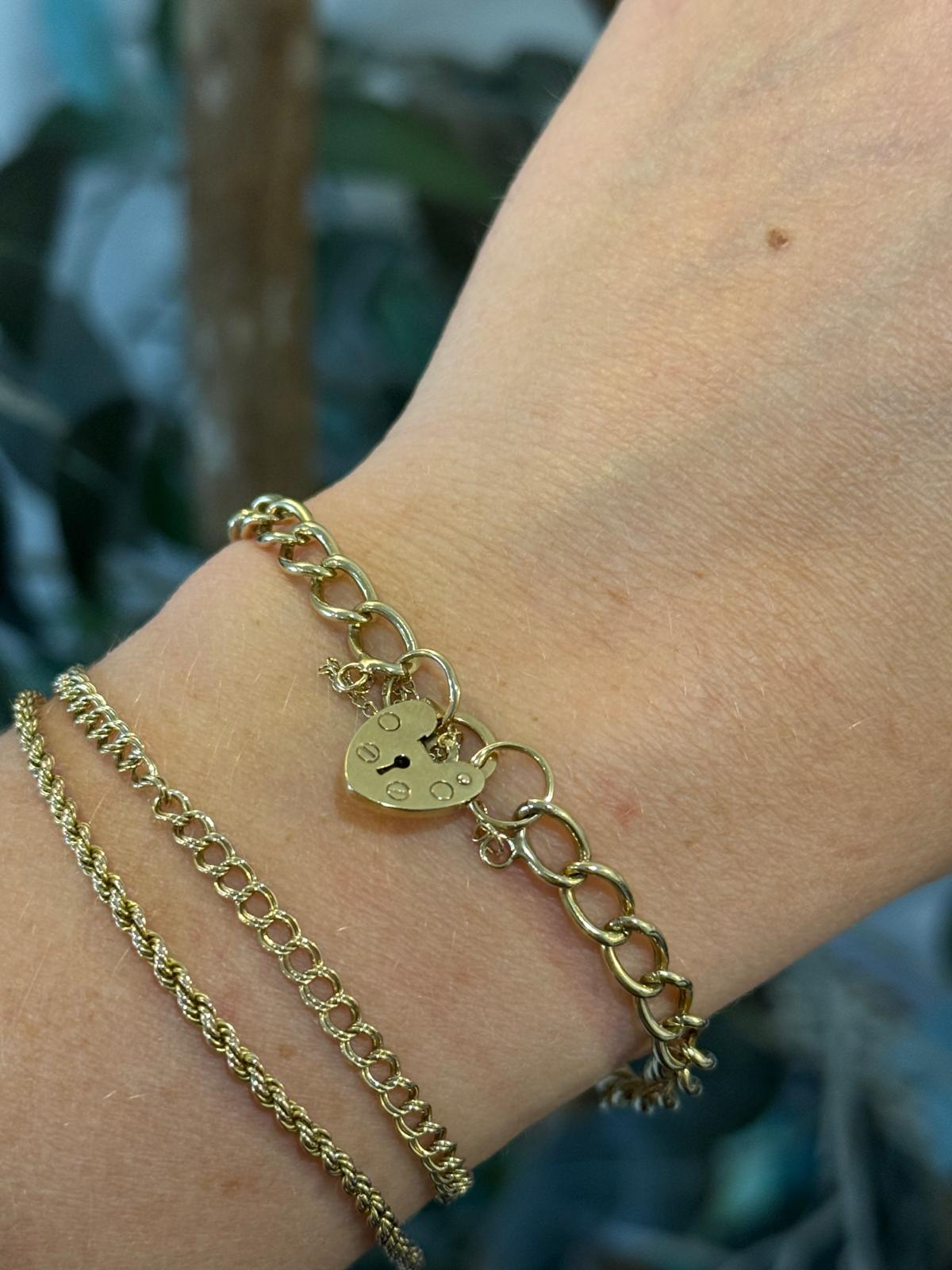 9ct Gold Curb Bracelet with Heart Padlock