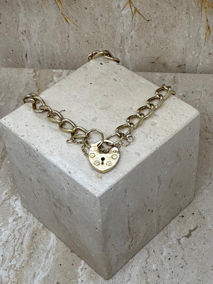 9ct Gold Curb Bracelet with Heart Padlock