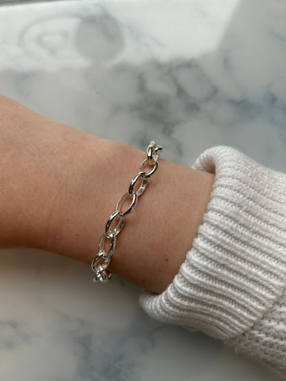 Silver Oval Belcher Style Bracelet